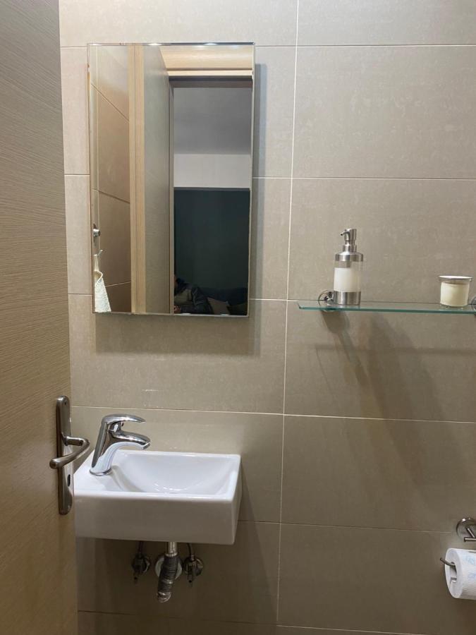 Little John Luxury Apartment Piraeus Ngoại thất bức ảnh